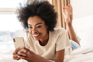 Qual o melhor app de TV grátis? Conheça 7 alternativas!
